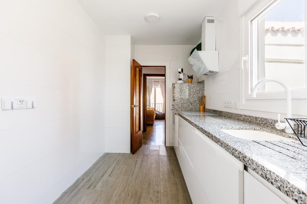 A&N Seaport Caleta Apartman Caleta De Velez Kültér fotó